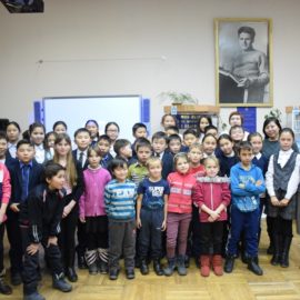 В Центральной городской библиотеке имени Исая Калашникова прошел информационно-познавательный час «Толерантным быть хочу, пусть меня научат»