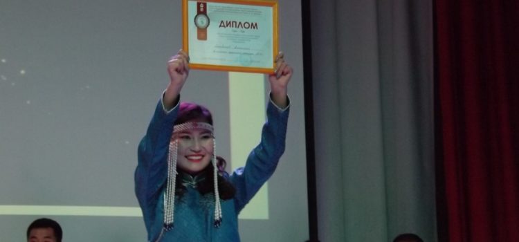Родному языку лучше всего обучают в колледжах Монгол