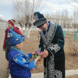 Ассоциация народов Бурятии провела благотворительный марафон «Навруз в каждый детский дом» Ассоциация народов Бурятии провела благотворительный марафон «Навруз в каждый детский дом»