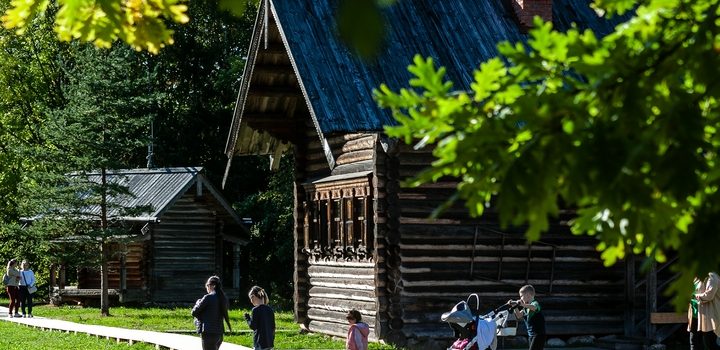 В России вырос спрос на аренду деревянных домов в русском стиле В России вырос спрос на аренду деревянных домов в русском стиле
