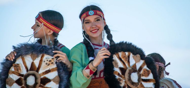 На Байкале состоялся эвенкийский праздник «Больдёр»