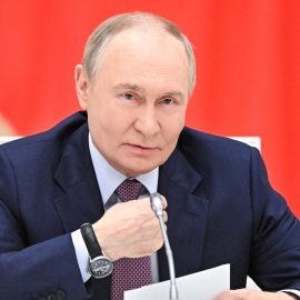 На протяжении веков в России берегут и приумножают бесценные традиции добрососедства, дружбы и доверия