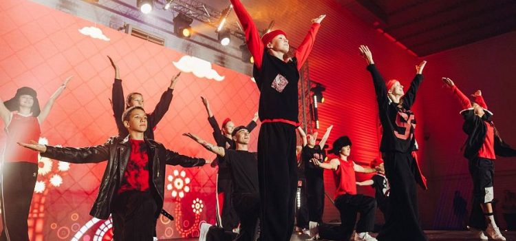 Детский ансамбль «Славяне» Кабанского района стали дважды лауреатами международного хореографического конкурса