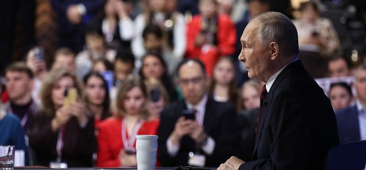 Президент: У всех народов России общие традиционные ценности Президент: У всех народов России общие традиционные ценности