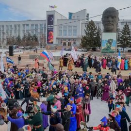 В Улан-Удэ отгремел пятый «Дэгэлфлешмоб»