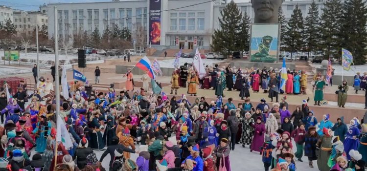 В Улан-Удэ отгремел пятый «Дэгэлфлешмоб»