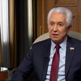 «Непобедимое единство»: Владимир Васильев поздравил защитников Отечества