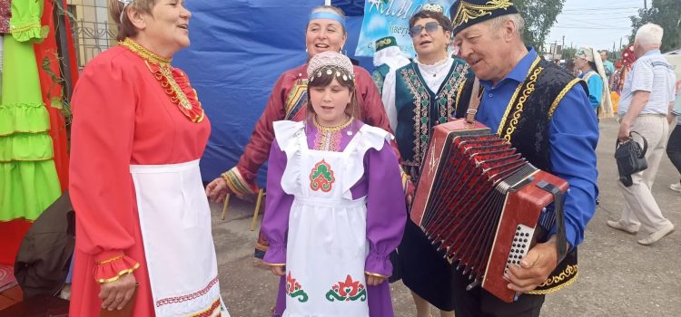«Байкальский Сабантуй под Байкальские перезвоны»: как у священного моря встретились сердца и культуры